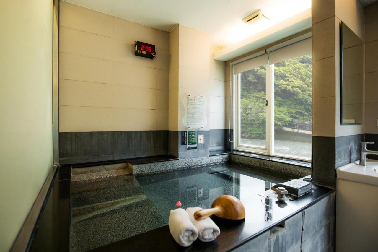 Hoya Hot Spring Inn Wulai Bagian luar foto